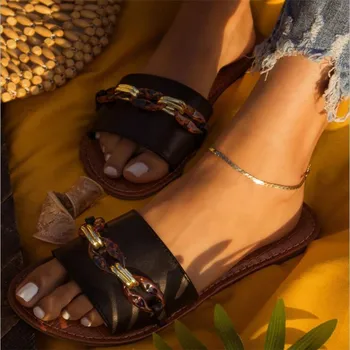 Vasara ir 2021. Jaunu sieviešu ādas modes sieviešu kurpes sandales dzīvoklis ar dāmas spilgti krāsu pludmales apavi āra tendence tupele