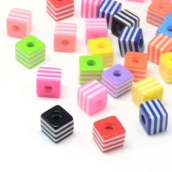 100 gab 10mm Cube Necaurspīdīgs Svītru Sveķu Krelles Rotaslietas Pieņemšanas DIY Aproce, Kaklarota, Piederumi Konstatēto caurumu: 4mm