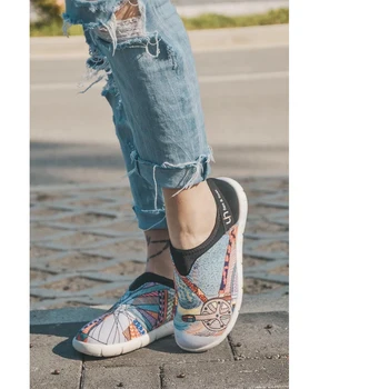 UIN Riteņu Dizains Krāsotas Audekla Kurpes Sieviešu Moderns Slip-on Mokasīni Dāmas Ceļojumu Dzīvokļi Modes Sneaker
