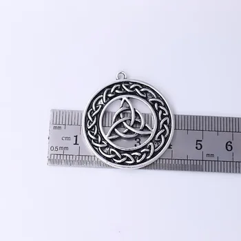 Skandināvu Mitoloģijā Metāla Bezgalības Simbols Šarmu Īrijas Apļveida Mezgls Celtics Reliģisko Rotājumu Kulons Amulets