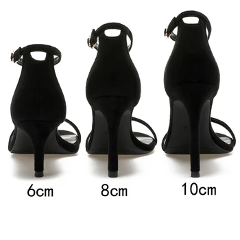 Sexy vārdu sprādzes sandales sieviešu 2021. gada vasarā jaunu pasaku stilā mazo savvaļas augstiem papēžiem smalku papēža modes Sieviešu kurpes sandales AB332