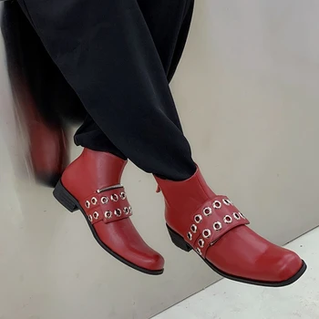 Jaunas ziemas zābaki punk stila īsi zābaki apaļu purngalu zemiem papēžiem atdzist sarkani zābaki sievietei kurpes