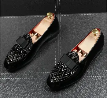 Jaunā stila Metāla augšdaļa un Melnā bowknot matēta slip-on mokasīni Modes Vīriešu Samta apavi Mokasīni Dzīvokļu Ikdienas Kurpes, Kleitu, Kurpes