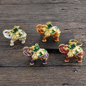 Radošo 3D Emaljas Zilonis Keychain Amatniecības Atslēgu piekariņi Modes Key Ring Crystal Dzīvnieku Soma Kulons Keyrings Unikālas Rotaslietas