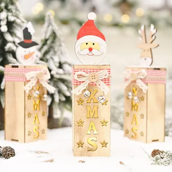 Ir 2021. Priecīgus Ziemassvētkus Santa Claus Koka Gaismas sniegavīrs LED Pasaku Ornamentu, Apdare Kāzu Vainags Jaunā Gada, Ziemassvētku Dekori Mājas