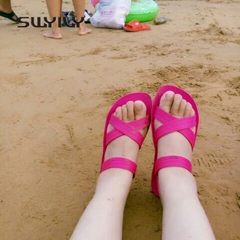 SWYIVY sieviešu sandales gumijas dzīvokļi 2018 brīvdienu pludmales apavus DIY konfektes krāsu ikdienas apavi ērti apavi jelly kurpes 43