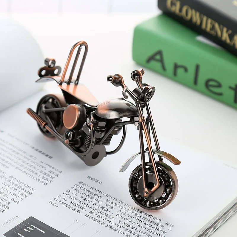 1pc Motocikla Modeli, Retro Motoru Statuetes Metāla Apdare Roku Dzelzs Motociklu Prop Vintage Mājas Dekoru Mazulis, Rotaļu Dzimšanas dienas Dāvana