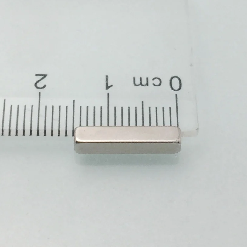 Augstas Kvalitātes Neodīma magnēts 15x3x3m retzemju mazo Spēcīgu bloka pastāvīgu ledusskapis Elektromagnēts NdFeB nickle magnētisko laukumā