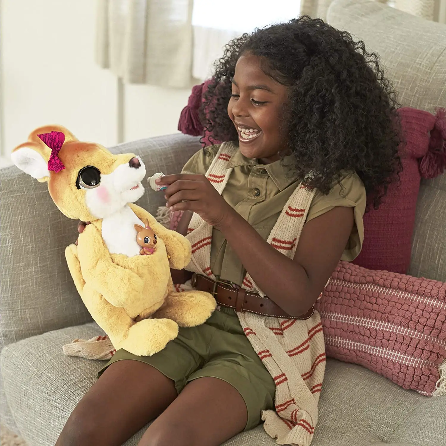 Hasbro furReal Mama Josie Ķengurs Interaktīvās Pet Rotaļlietas, 70+ Skaņas un Reakcijas, Bērnu Rotaļlietas