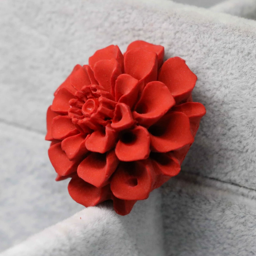 Klasiskā sarkanā cinobra akmens apbur sievietes, izsmalcinātu ziedu kulons fit diy skaistumu ķēdes kaklarotas accesspries 33mm B1538