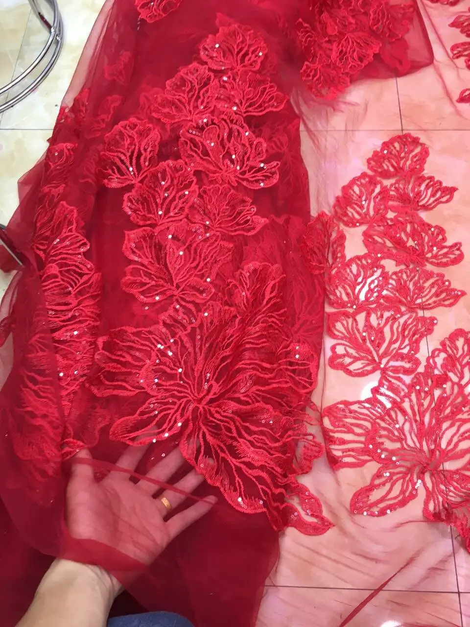 Modes LJY-32903 Izšuvumi Tilla Auduma sarkanā krāsā franču Tilla Mežģīnes Auduma Sieta Materiāls ar Augstu Kvalitāti, ar vizuļi