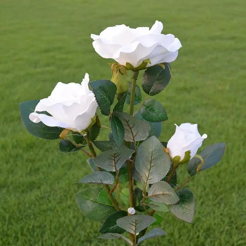 3 Galvas Baltās Rozes zieds Saules Gaismas LED Dekoratīvās Āra Zālienu Lampa Mājas Dārzs Viltus Puķu Nakts Apgaismojums, IP44 Ūdensizturīgs Lampas