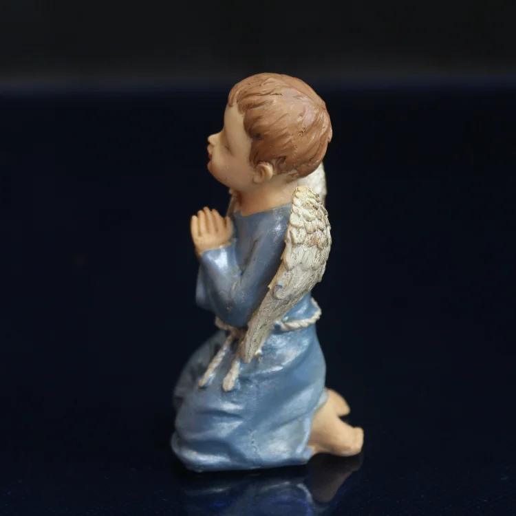 Eņģelis, lūdzieties ar smilšu galda Kristiešu Katoļu apdare zēns skaitļi jēzus krusta lūgšana statueti skaitļi Kristus mini statuetes