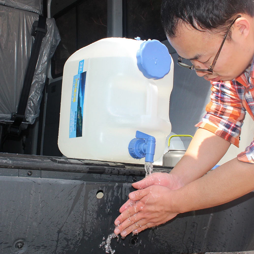 Portatīvo Kausa BPA Bezmaksas Ūdens Pudele Automašīnas tvertnē Dzeramo Kausu Ar Lielu Muti Ūdens Izplūdes Krānu Ūdens Mucu