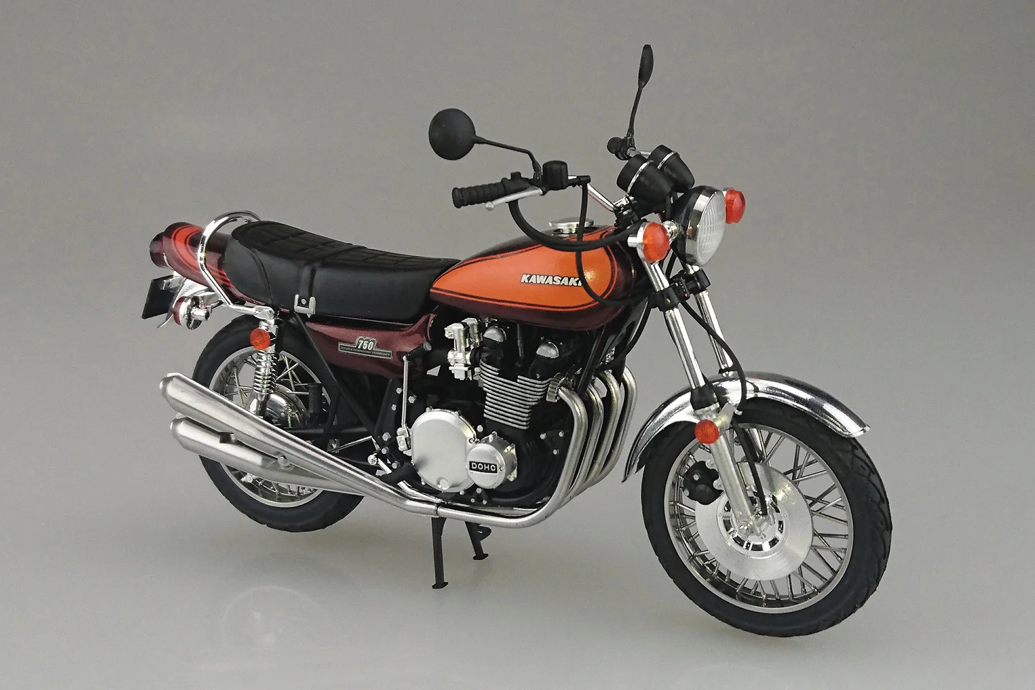 1/12 Kawasaki 750 RS (Z2) Jostas Modifikācijas Motociklu 05298