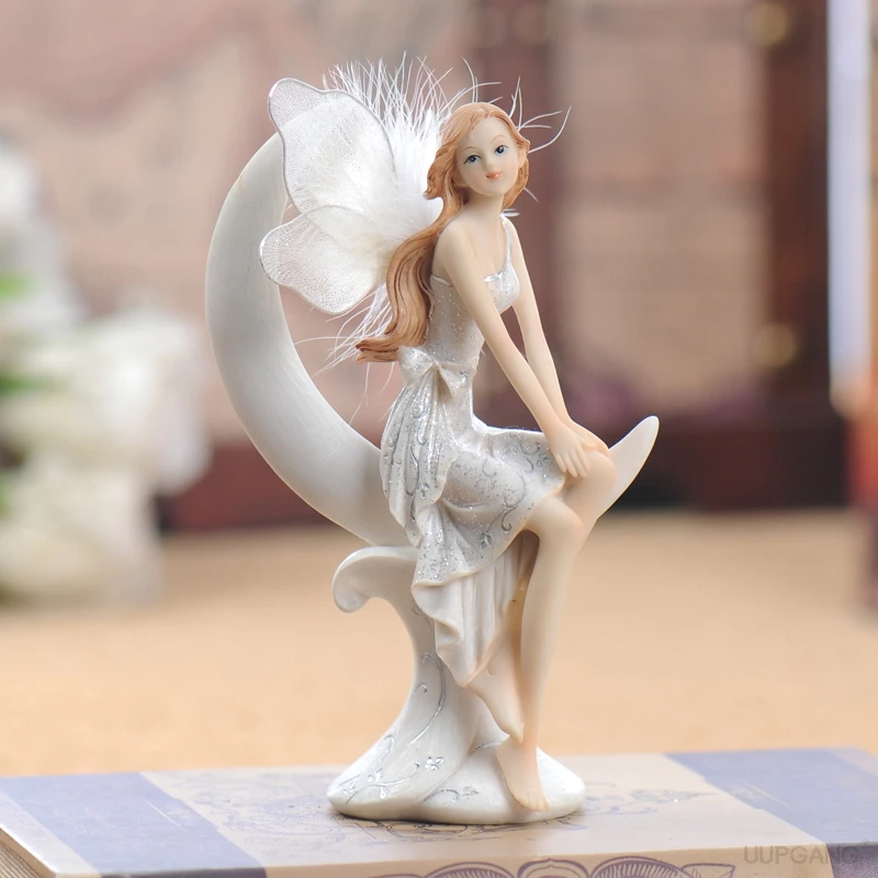 Eiropā Creative Rotājumi Sveķu Mēness Eņģeļu Statuetes ar Spārniem Mājas Guļamistaba Kāzu Telpu Plaukts Galda Dekori Miniatūras