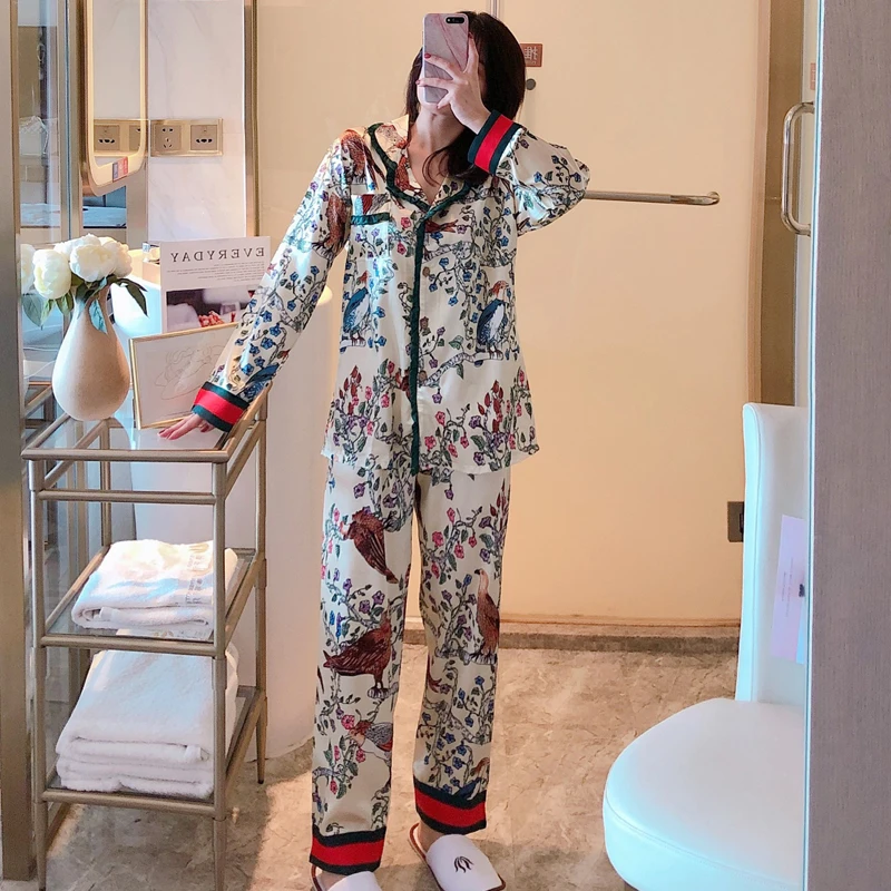Karikatūra Pidžamas Sieviešu Gudrs Ledus Zīda Sleepwear Satīna Pyjama Garām Piedurknēm Bikses Uzstādīt Atpūtas Mājas Tērps Lounge Valkāt Plus Lieluma
