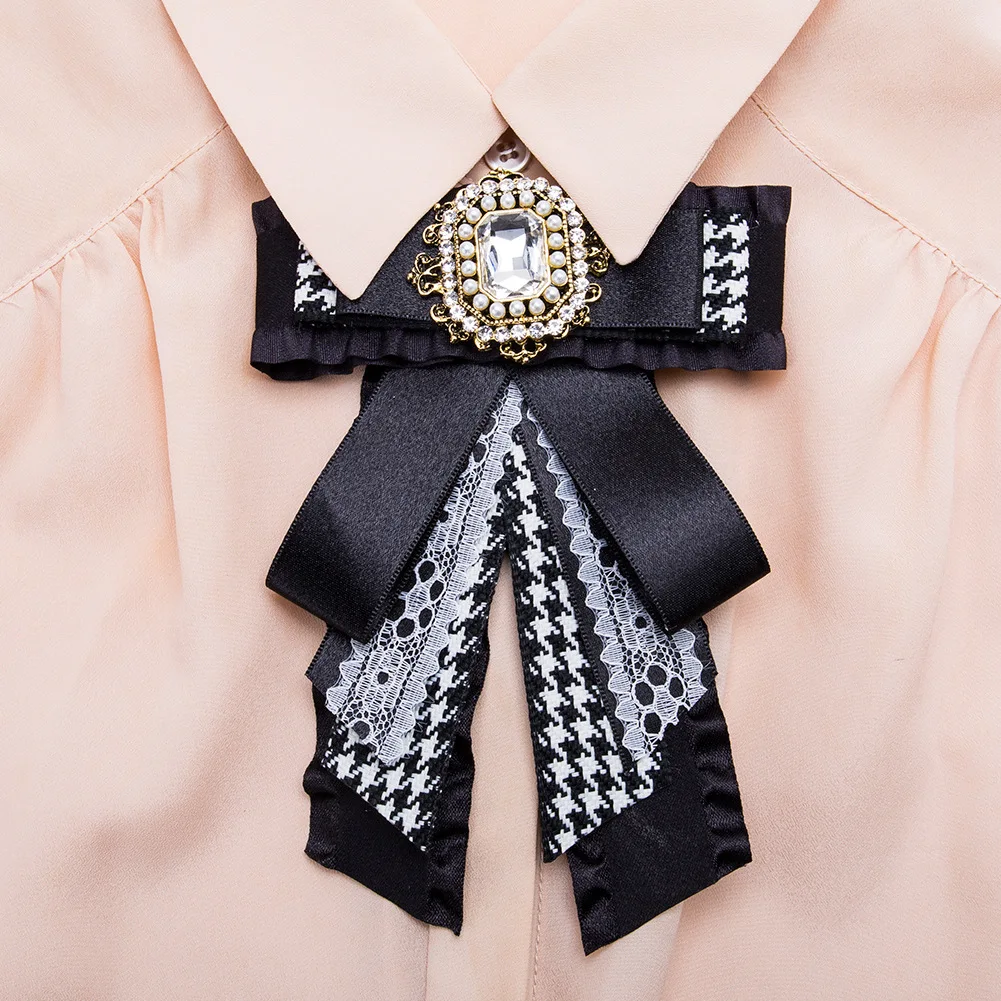 Luksusa Rhinestone Bowknot Broša Tapas Sievietēm Vienkārša Dizaina Modes Rotaslietas Kāzu Pin Un Broša Bižutērija Broches Dāvanu