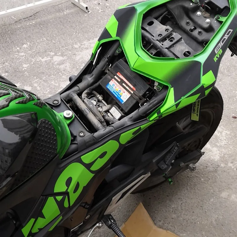 Par Kawasaki Z800 pilnu uzlīmju Motocikls, auto virsbūves Decal Sarkanā zaļā rotā aizsargātu jā ūdensizturīgs Novērstu skrāpējumus KYB Uzlīmēm