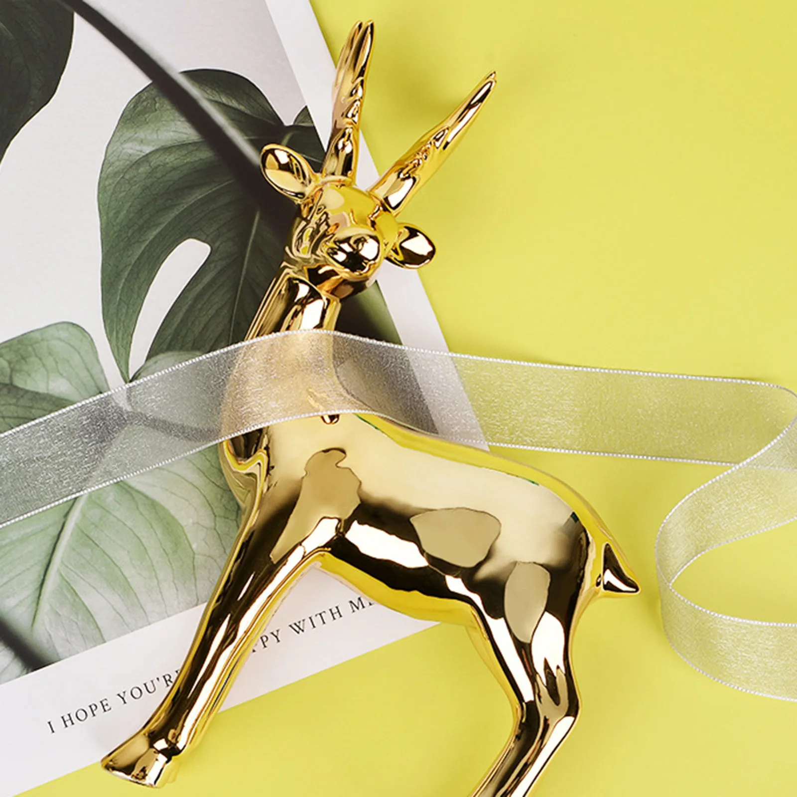 Ziemassvētku Keramikas Electroplated Golden Deer Krāšņs Elk Rotas, Telpu Home Decoration Accessories статуэтки для интерьера 2021