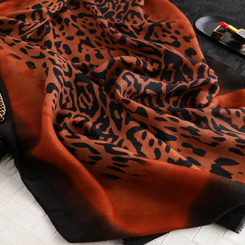 2019 Sieviešu Modes Zīmola Ombre Leopard Bārkstis Viskoze Lakatu, Šalli Jauns Dizains Print Mīkstās Wrap Pashminas Sjaal Musulmaņu Hijabs Snood