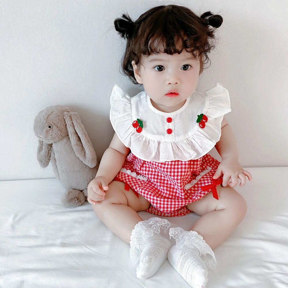 Baby Girl Apģērbu Vasaras Zemeņu Izšuvumi Zīdaiņu Kombinezonus Dvīņu Māsa Pieskaņotu Apģērbu Toddler Viens Gabals Jumpsuit Koreja