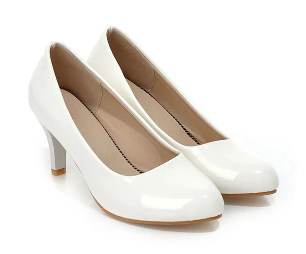 Dāmas 6cm Papēdi Sūkņi Retro Spīdīgu augstpapēžu Kurpes augstpapēžu kurpes Mujer Zapatos Stilīgumu Melns Sarkans Smilškrāsas Balto Pusi Apavu 45 43