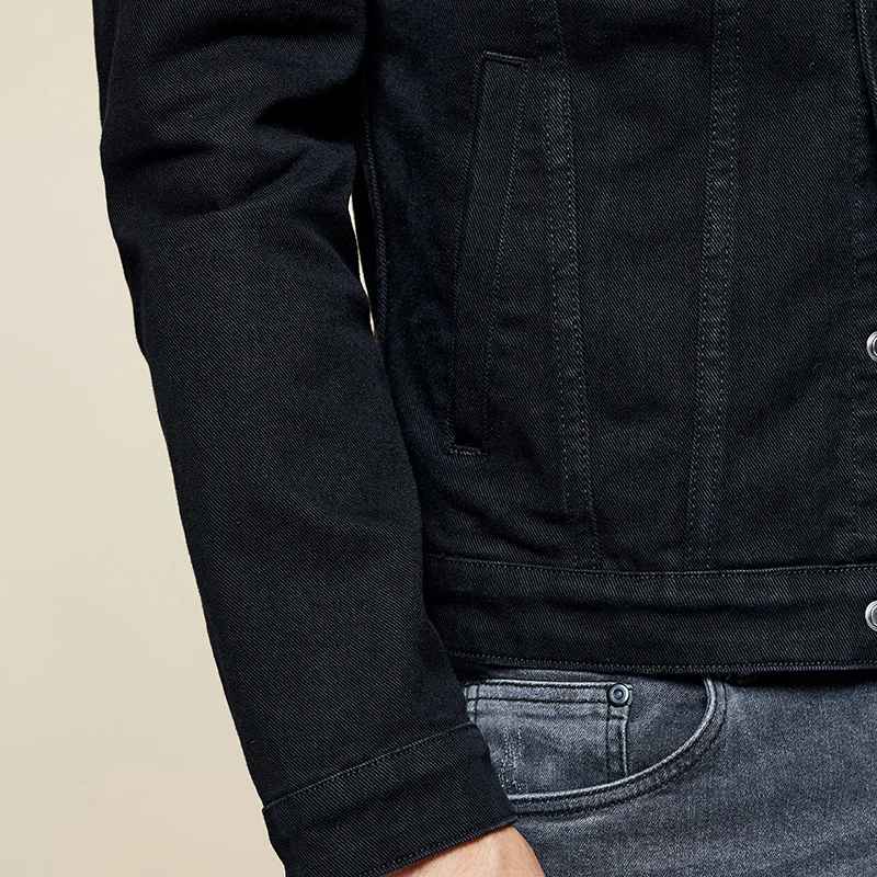 KUEGOU Vīriešu džinsa jaka Dienvidkorejas stila modes pavasara mētelis Melns pelēks slim kovboju mēteļu atlokiem top izmērs KW-2988