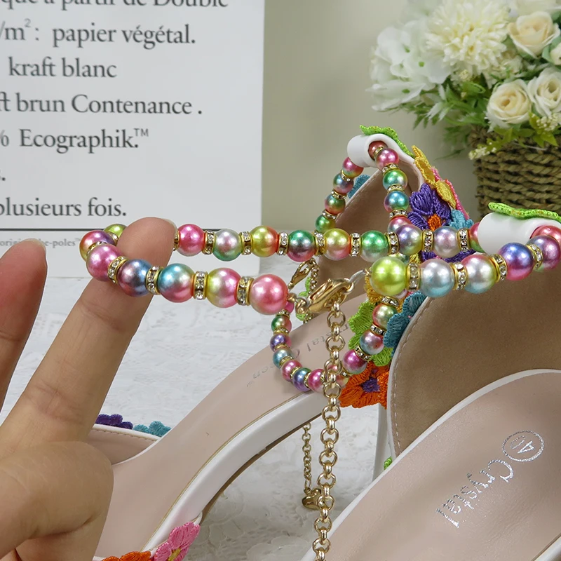 Modes daudzkrāsainu Ziedu Kāzu Kurpes Ar Atbilstošas Somas, Augsti Papēži Norādīja Toe Potītes Siksniņu, Dāmas Puses kurpes un soma, komplekts