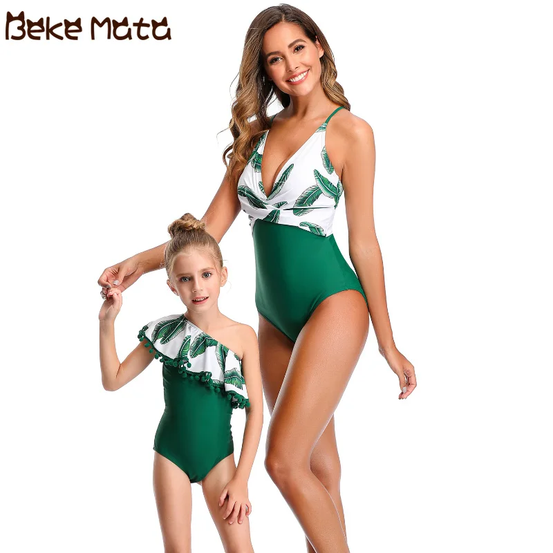 Māte Meitu Peldmēteļi, Māmiņa Un Man Drēbes Bikini Uzvalks Lapu Drukas Ģimenes Izskatīties Mamma Un Meitene Peldkostīmi Ģimenes Saskaņojot Tērpiem