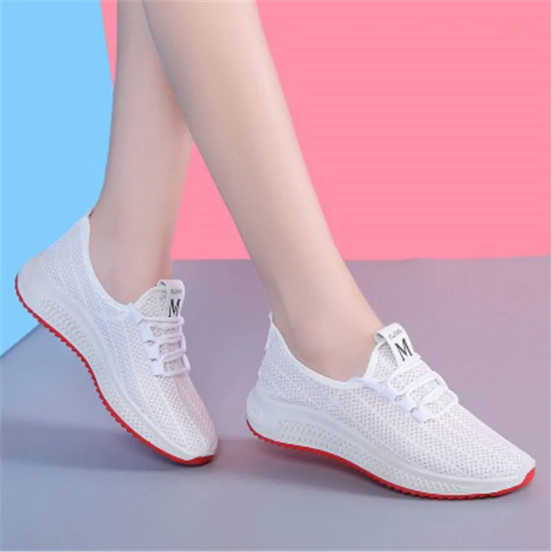 2020. gada vasarā jaunu elpojošs dāmas ikdienas apavi viegli un ērti sporta apavi sieviešu neto kurpes korejiešu studentu kurpes