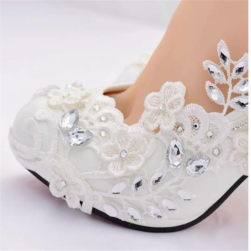 Kristāla Baltas Kāzu Kurpes, Līgavu Sieviešu augstpapēžu Kurpes sievieti 2019 diamond princess Bumbu puses apavi kurpes zapatos tacon mujer