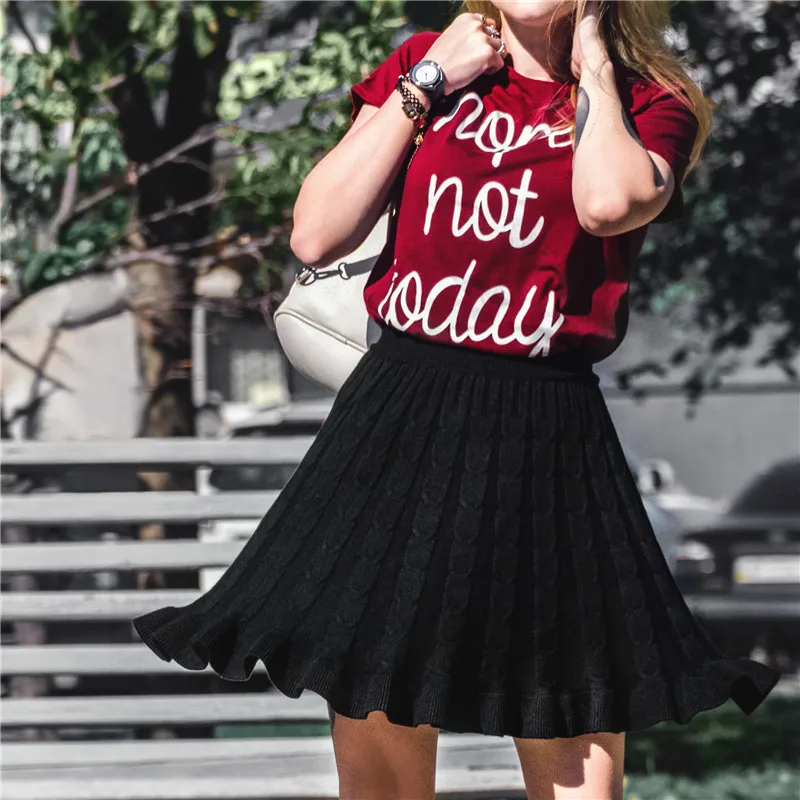 Colorfaith Jaunu 2019 Sieviešu Adīšanas Mini Svārki Rudens Ziemas Vintage Modes Dāmas Kroku Ruffles Slidotājs Svārki Sieviešu SK8202