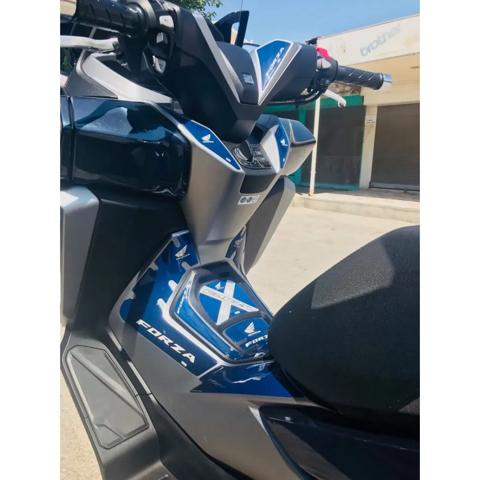 Motocikla degvielas tvertnes uzlīme 3D aizsardzības uzlīme dzinēja transportlīdzekļa degvielas tvertnes decal Honda forza 125 300