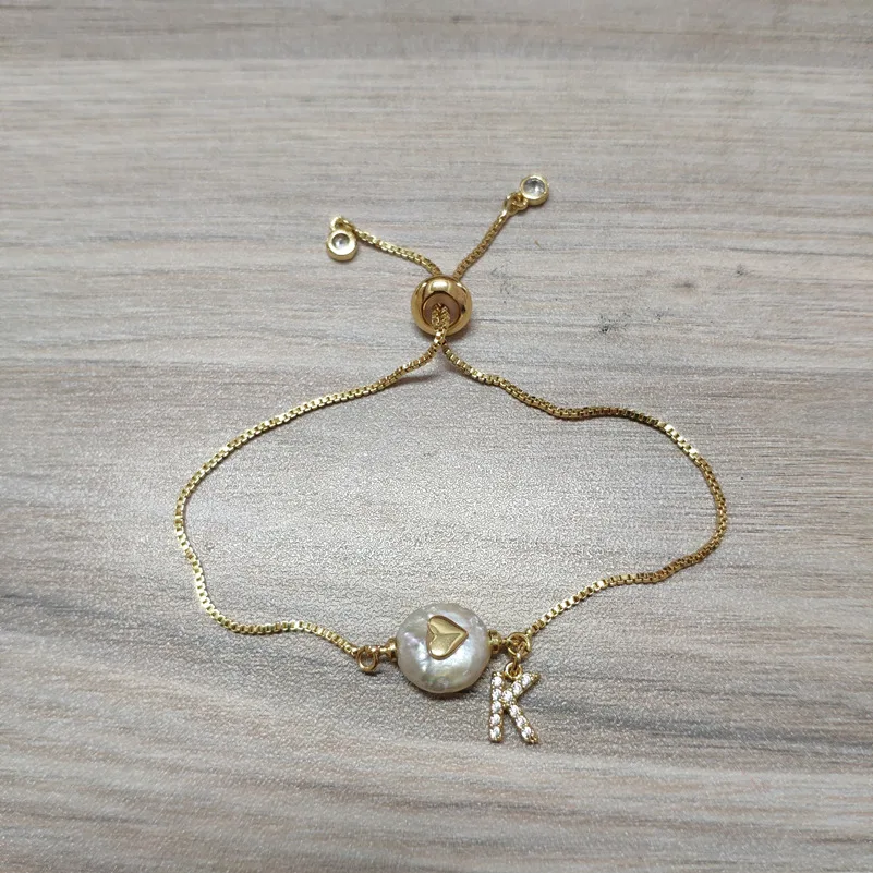 Zelta tiny sirds whtie cz sagatavot sākotnējo 26 alfabēta burtu vārdu šarmu saldūdens pērļu pērles gards zelta saiti aproce sievietēm